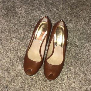 Michael Kors Peep Toe Leather Pumps